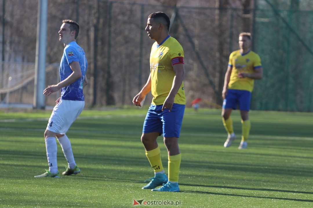 KS CK Troszyn - MKS Przasnysz [29.03.2025] - zdjęcie #24 - eOstroleka.pl