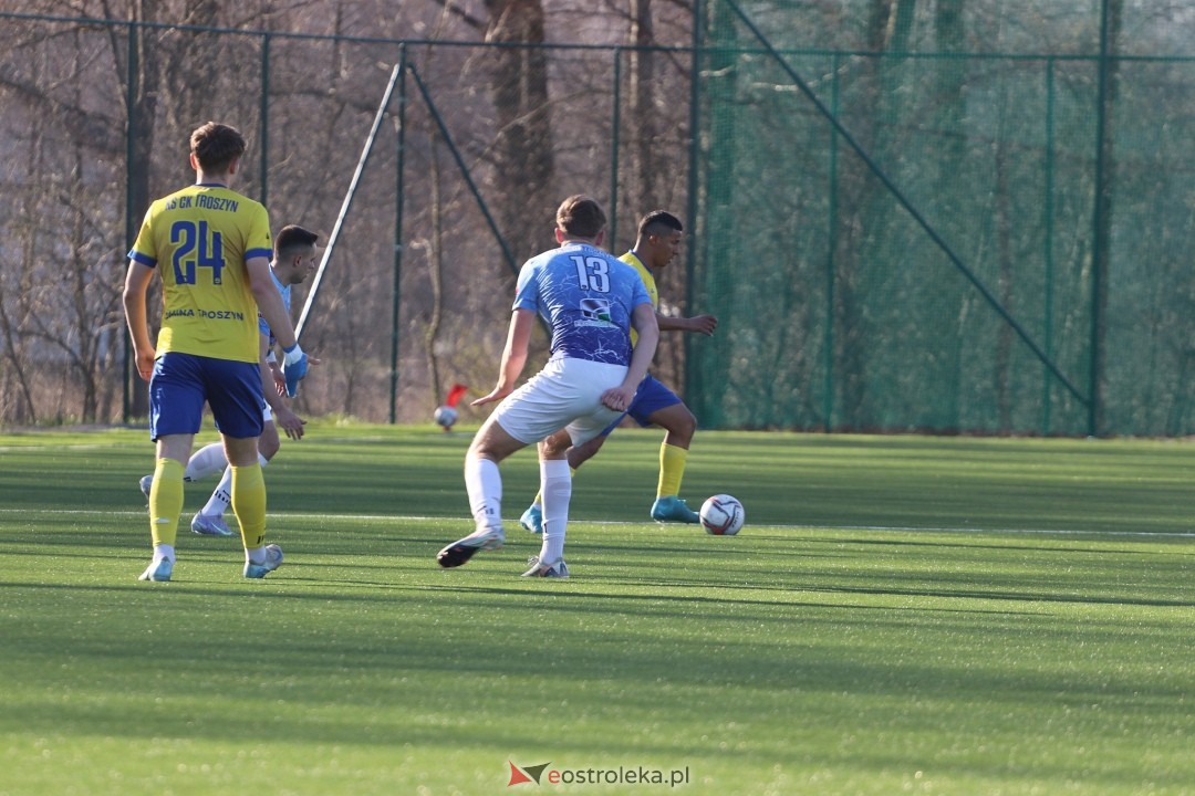 KS CK Troszyn - MKS Przasnysz [29.03.2025] - zdjęcie #17 - eOstroleka.pl