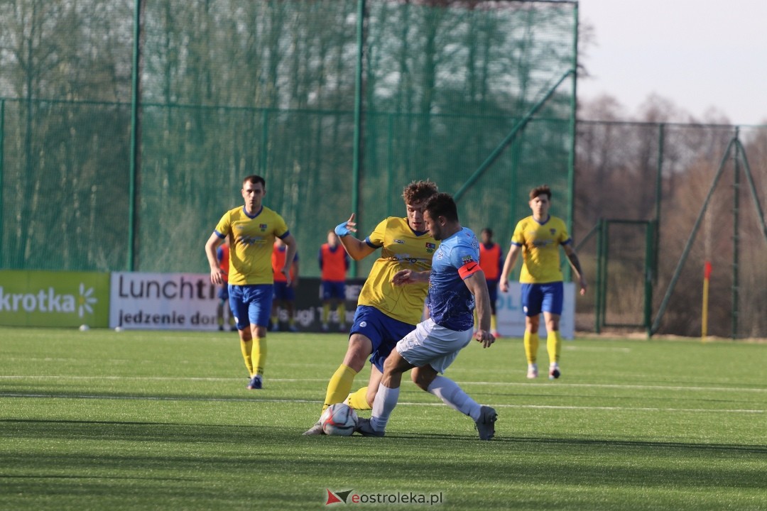 KS CK Troszyn - MKS Przasnysz [29.03.2025] - zdjęcie #15 - eOstroleka.pl
