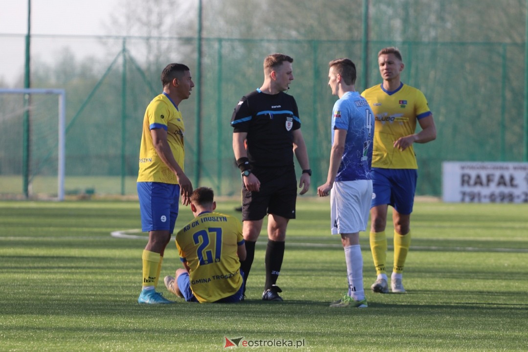 KS CK Troszyn - MKS Przasnysz [29.03.2025] - zdjęcie #14 - eOstroleka.pl