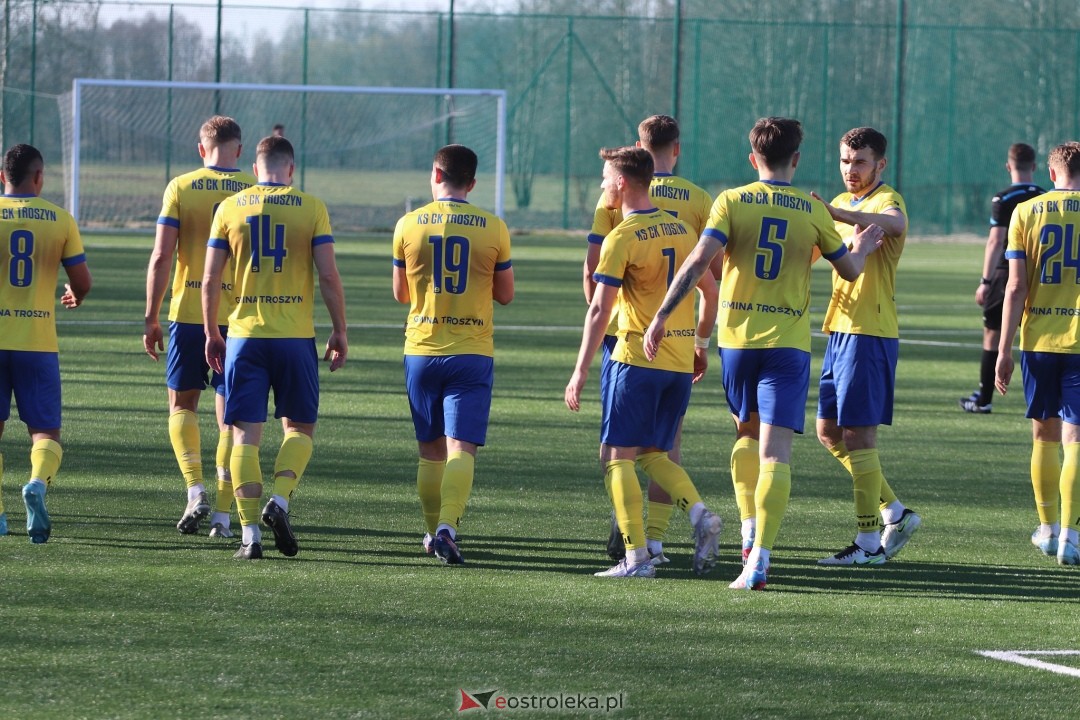 KS CK Troszyn - MKS Przasnysz [29.03.2025] - zdjęcie #2 - eOstroleka.pl