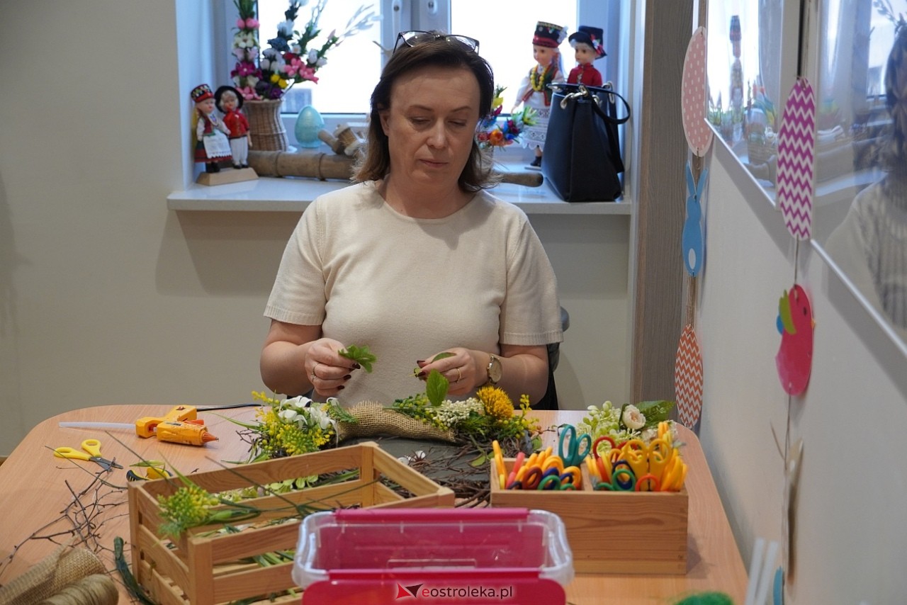Niedziela w Muzeum Kultury Kurpiowskiej - Wiosenne Wianki [30.03.2025] - zdjęcie #24 - eOstroleka.pl