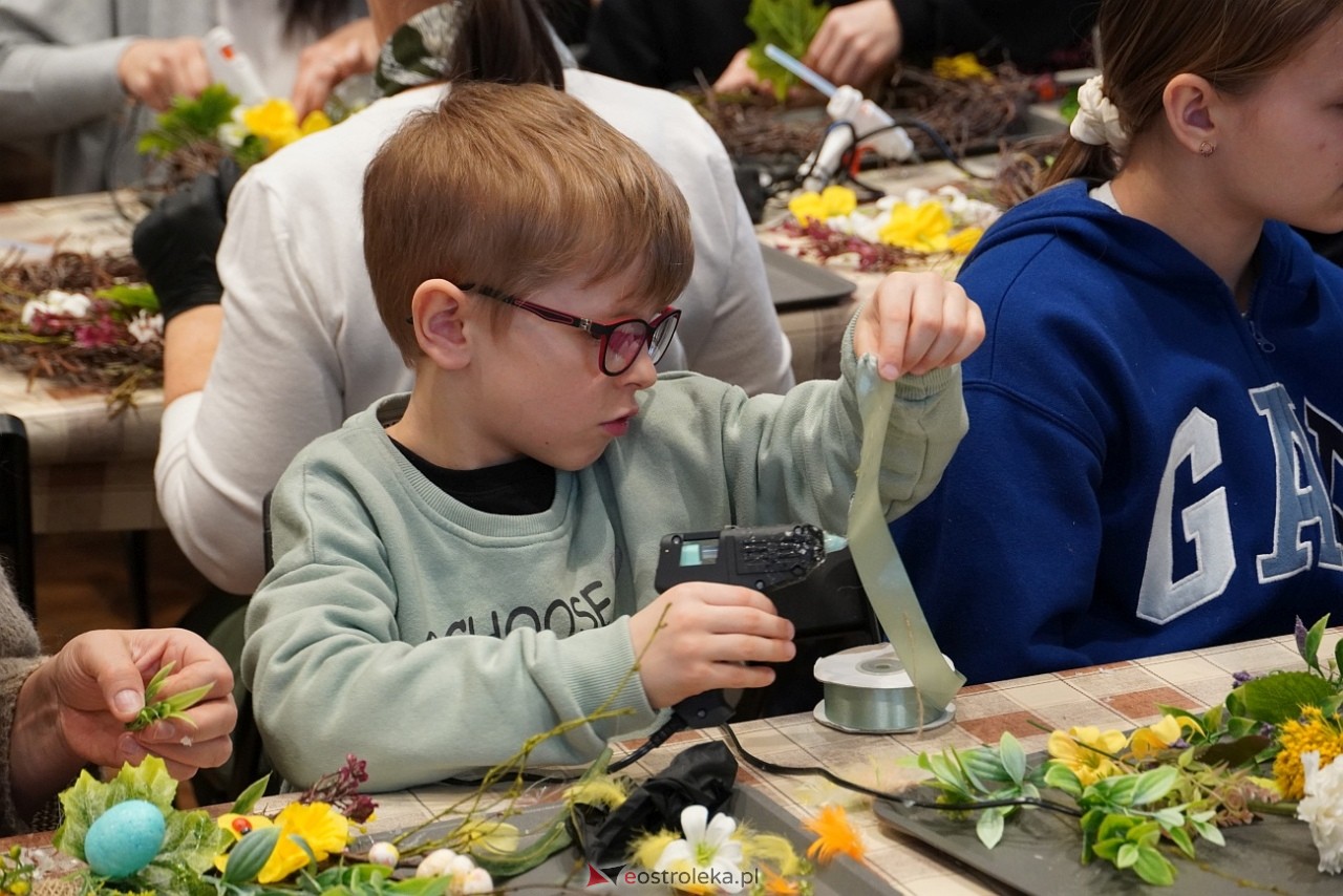 Niedziela w Muzeum Kultury Kurpiowskiej - Wiosenne Wianki [30.03.2025] - zdjęcie #18 - eOstroleka.pl
