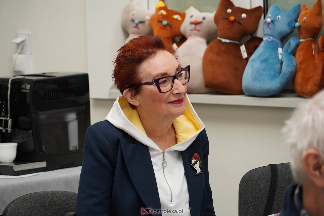 Shummer inspiruje - spotkanie podsumowujące plener malarski i konkurs literacki w MKK [30.03.2025] - zdjęcie #43 - eOstroleka.pl