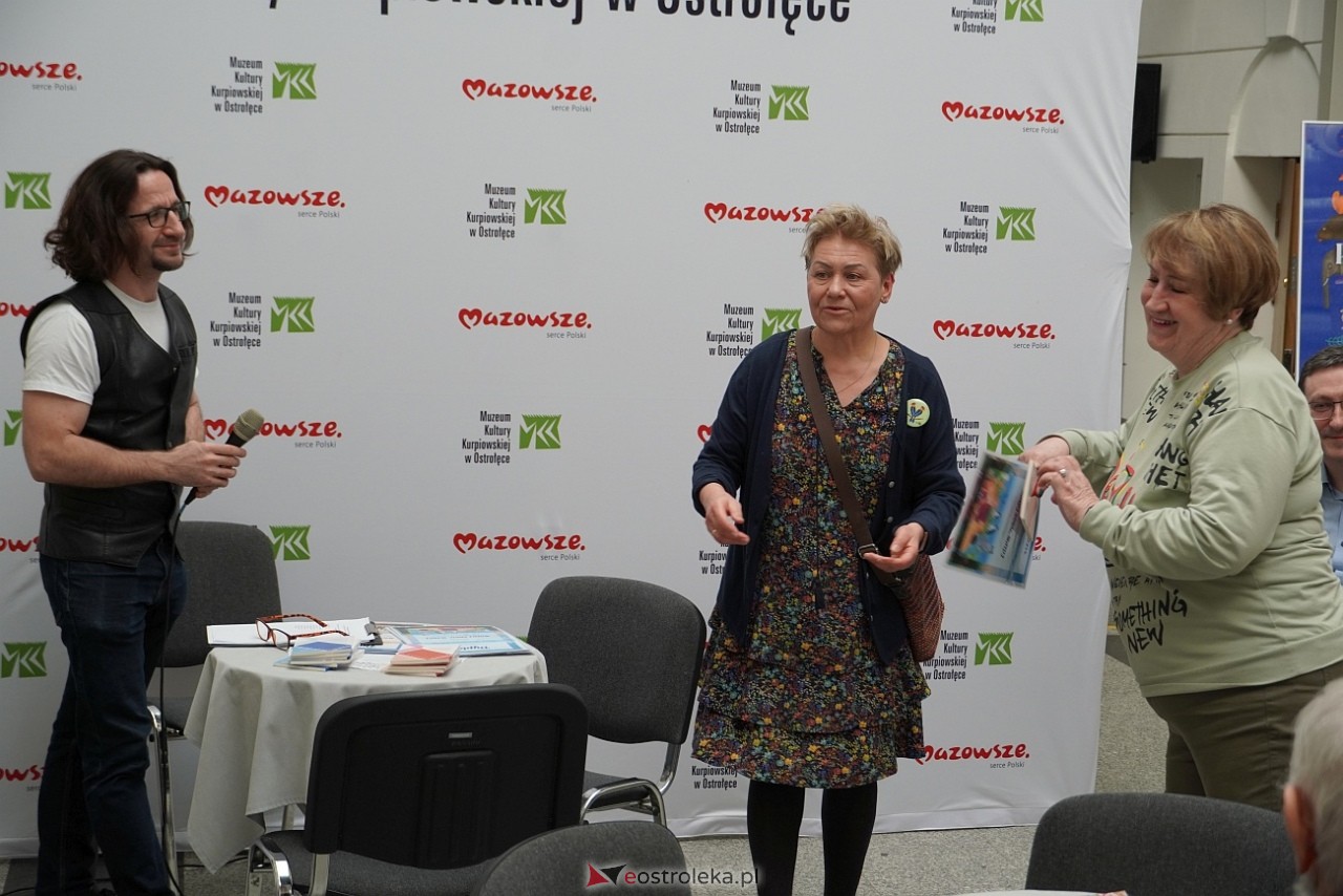 Shummer inspiruje - spotkanie podsumowujące plener malarski i konkurs literacki w MKK [30.03.2025] - zdjęcie #20 - eOstroleka.pl