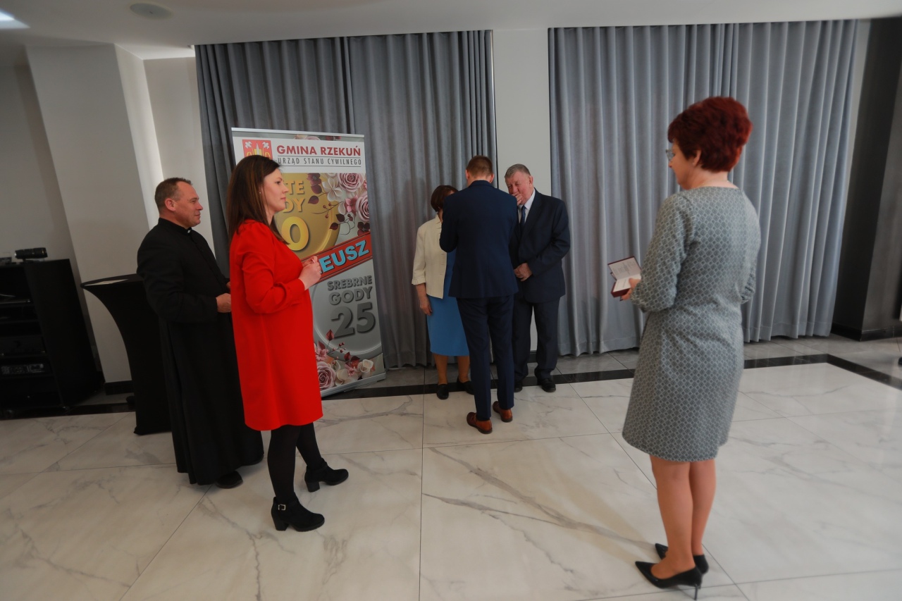 Jubileusz Złotych i Srebrnych Godów w Gminie Rzekuń [30.03.2025] - zdjęcie #57 - eOstroleka.pl
