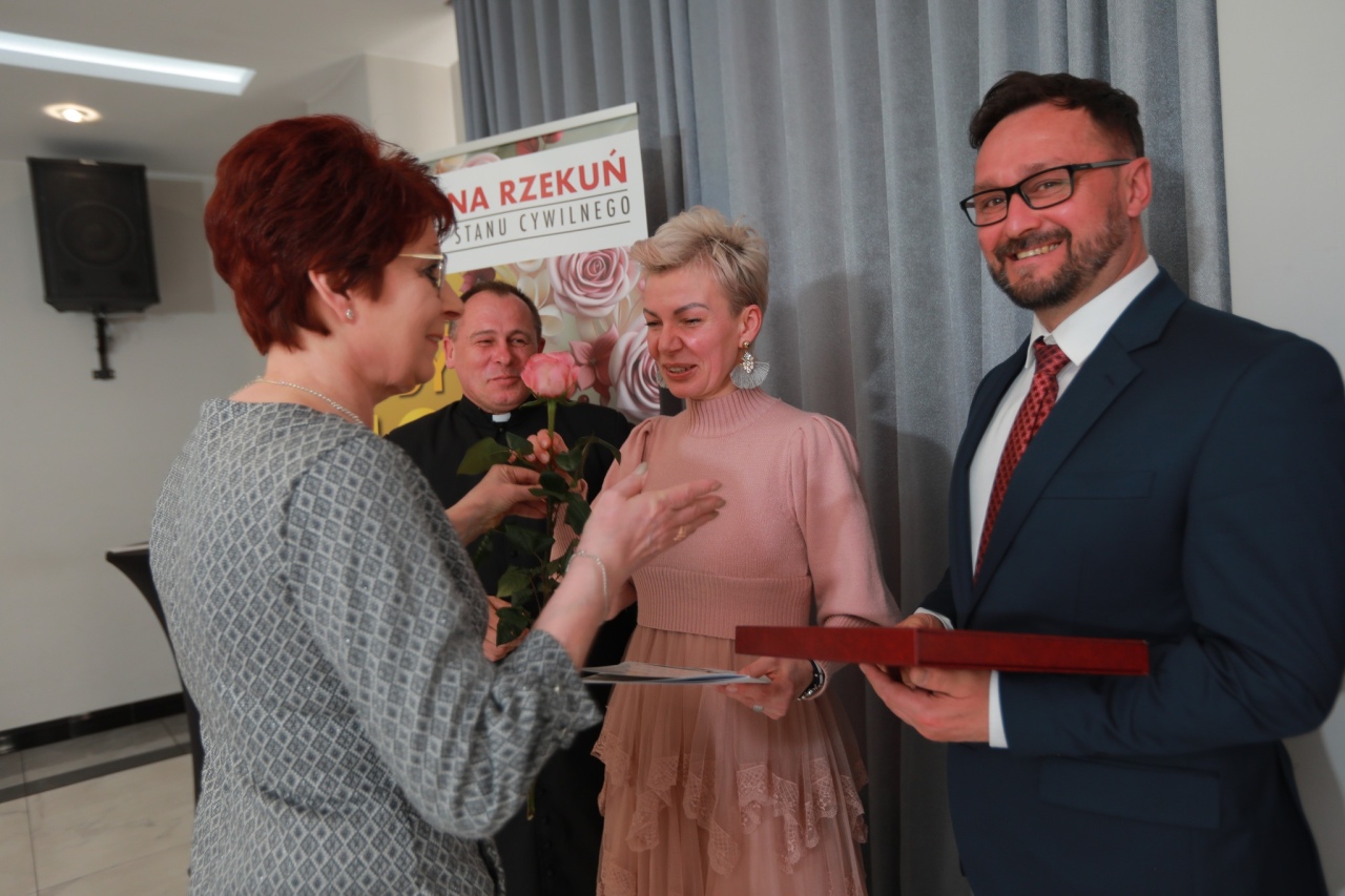 Jubileusz Złotych i Srebrnych Godów w Gminie Rzekuń [30.03.2025] - zdjęcie #44 - eOstroleka.pl