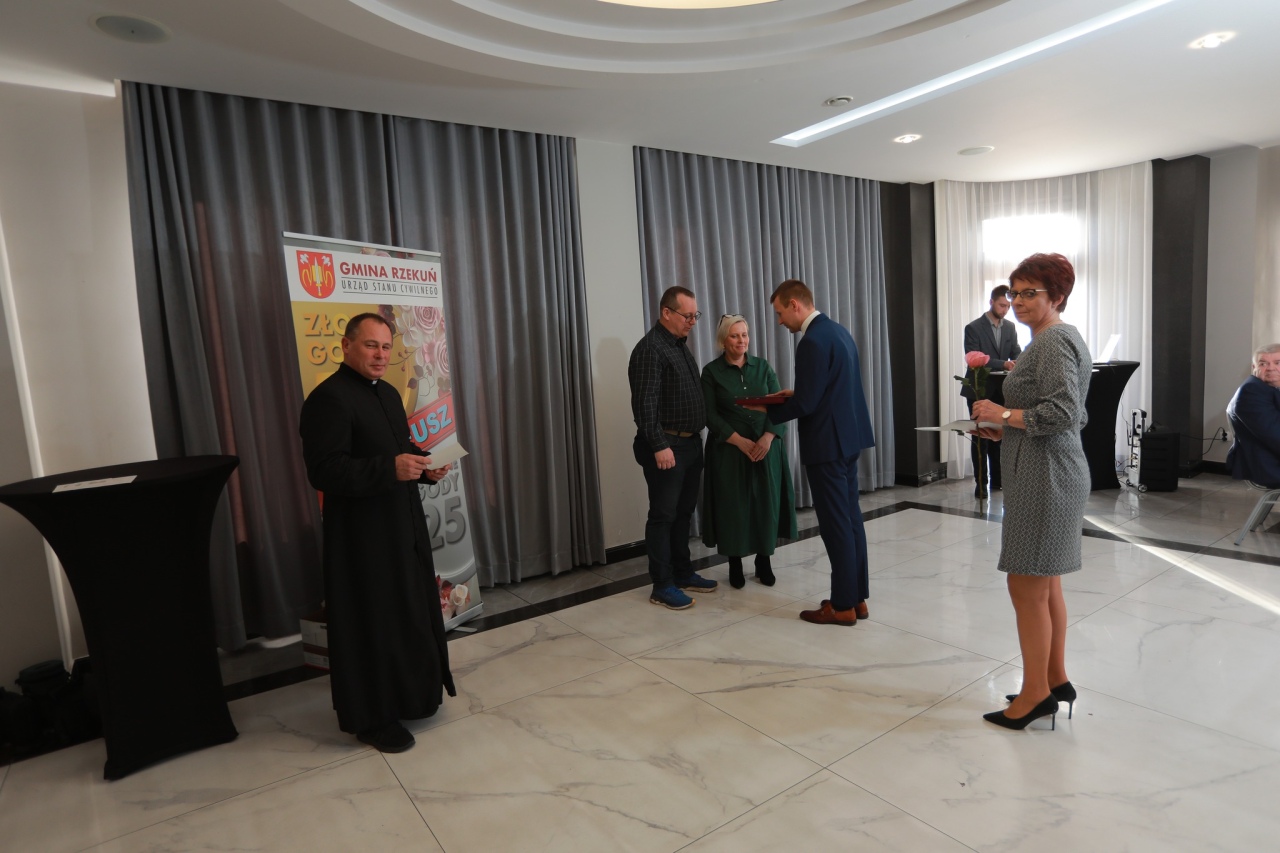 Jubileusz Złotych i Srebrnych Godów w Gminie Rzekuń [30.03.2025] - zdjęcie #1 - eOstroleka.pl