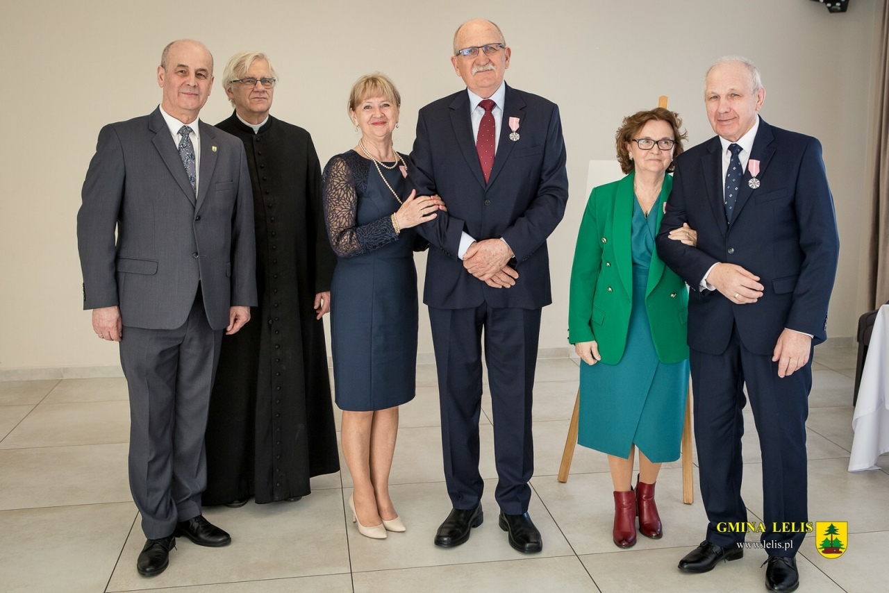 50 lat razem: Uroczyste obchody Złotych Godów w Lelisie [29.03.2025]] - zdjęcie #76 - eOstroleka.pl