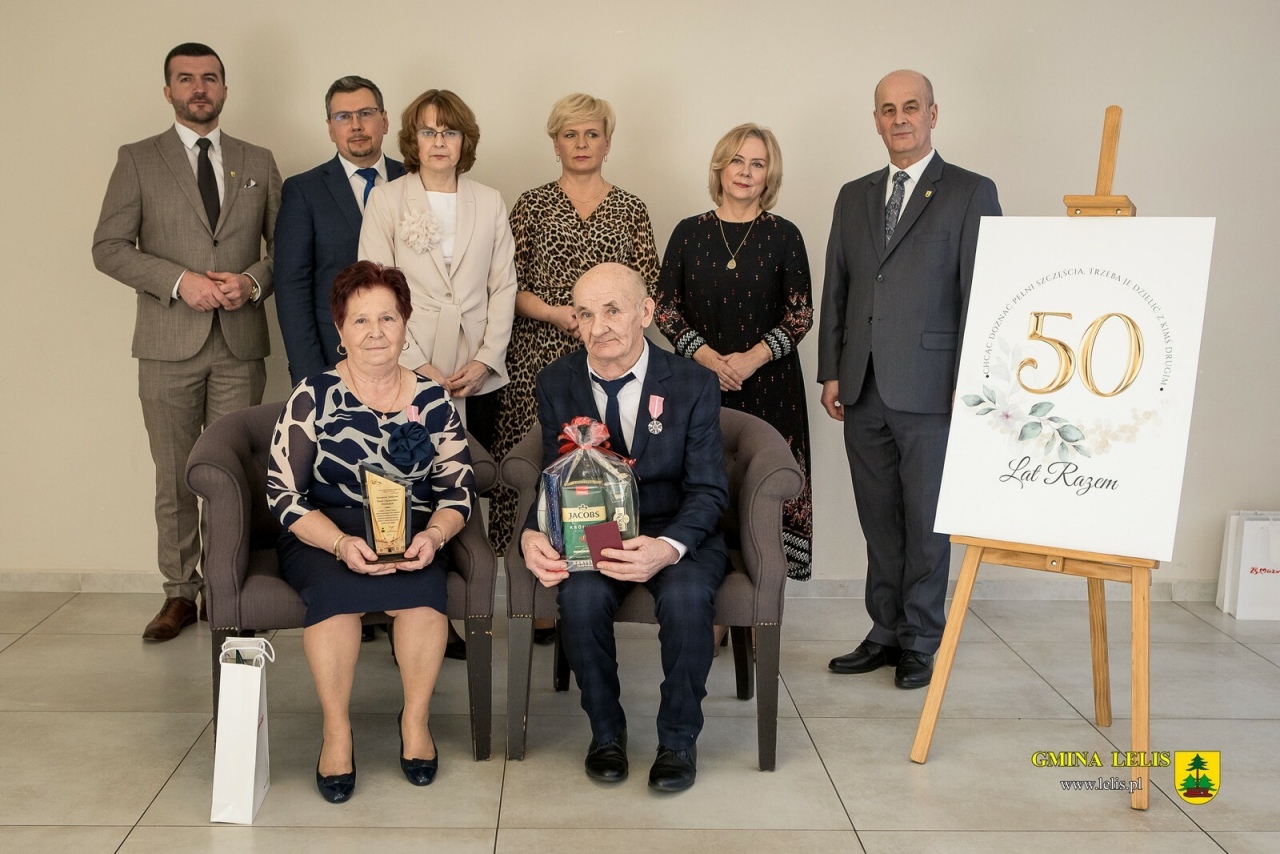 50 lat razem: Uroczyste obchody Złotych Godów w Lelisie [29.03.2025]] - zdjęcie #72 - eOstroleka.pl