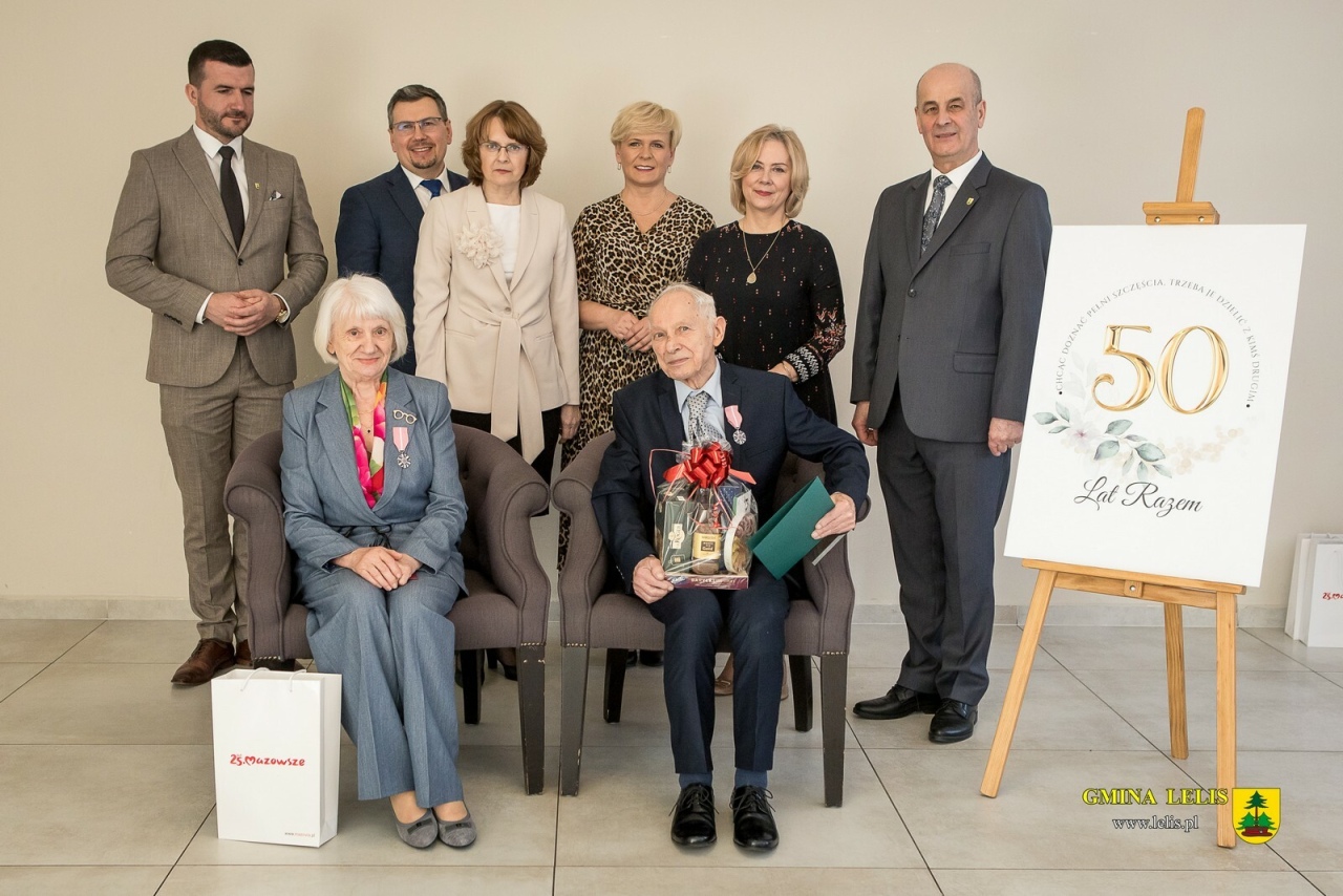50 lat razem: Uroczyste obchody Złotych Godów w Lelisie [29.03.2025]] - zdjęcie #71 - eOstroleka.pl