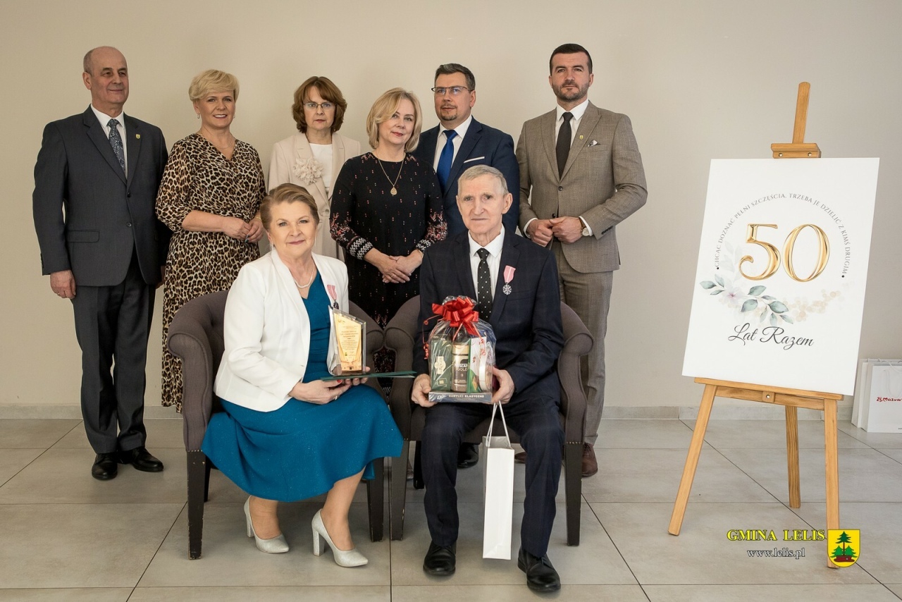 50 lat razem: Uroczyste obchody Złotych Godów w Lelisie [29.03.2025]] - zdjęcie #63 - eOstroleka.pl