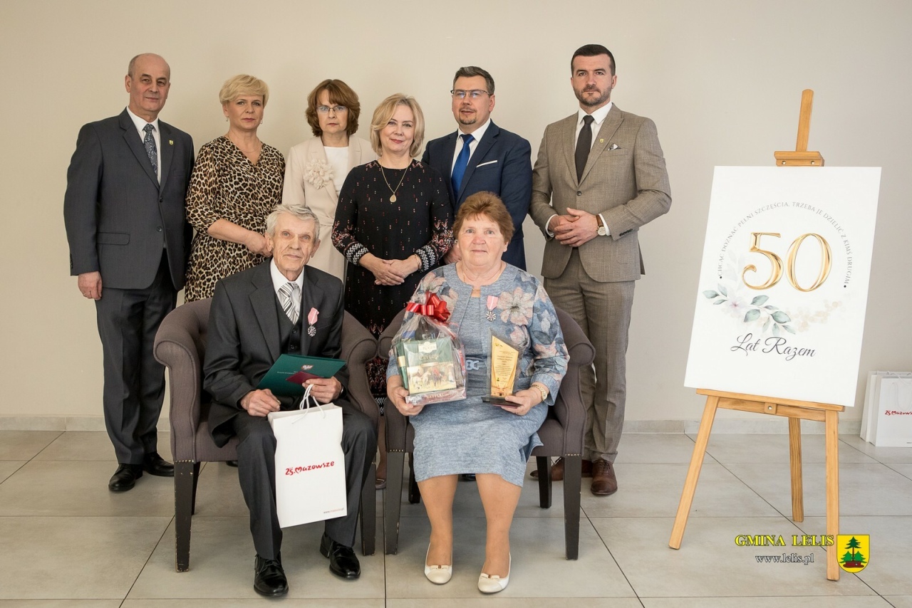 50 lat razem: Uroczyste obchody Złotych Godów w Lelisie [29.03.2025]] - zdjęcie #61 - eOstroleka.pl