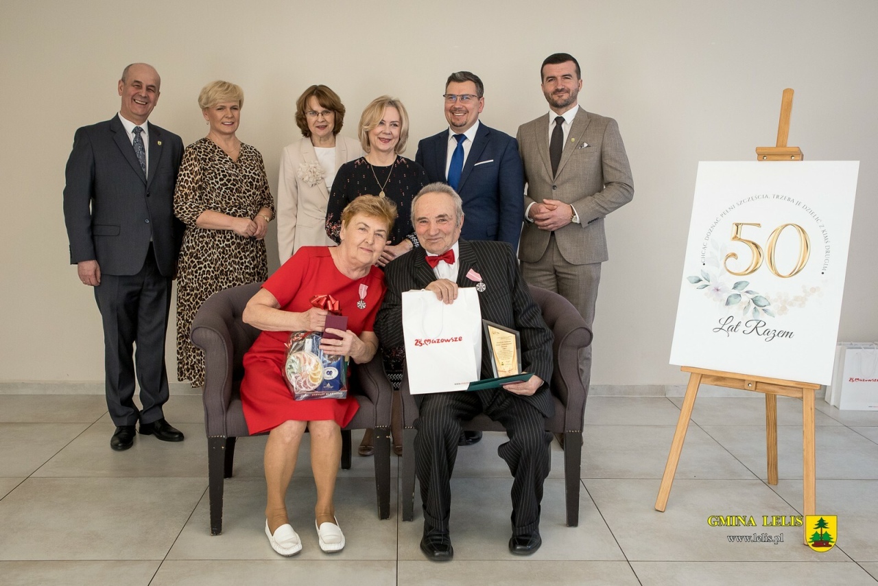 50 lat razem: Uroczyste obchody Złotych Godów w Lelisie [29.03.2025]] - zdjęcie #57 - eOstroleka.pl