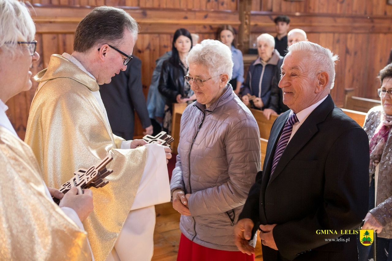 50 lat razem: Uroczyste obchody Złotych Godów w Lelisie [29.03.2025]] - zdjęcie #25 - eOstroleka.pl