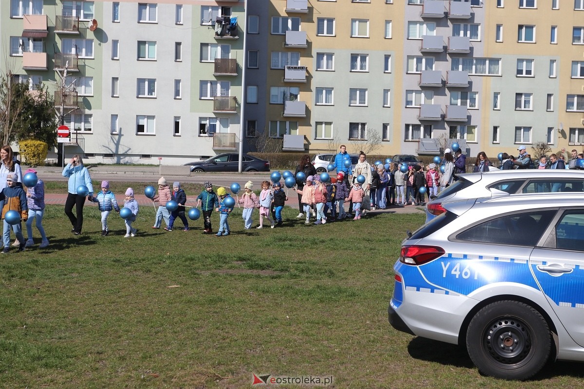 Niebieski Dzień dla autyzmu w Ostrołęce [02.04.2025] - zdjęcie #32 - eOstroleka.pl