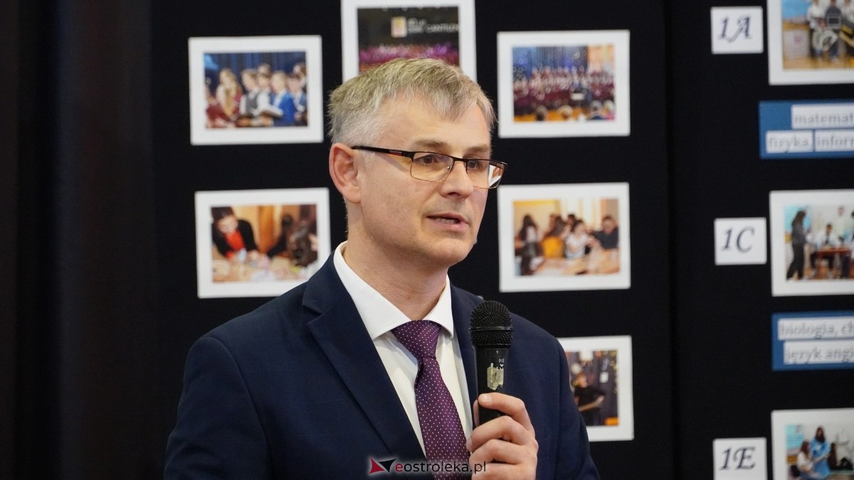 Konkurs wiedzy humanistycznej Kulturalny przekładaniec w II LO [03.04.2025] - zdjęcie #41 - eOstroleka.pl