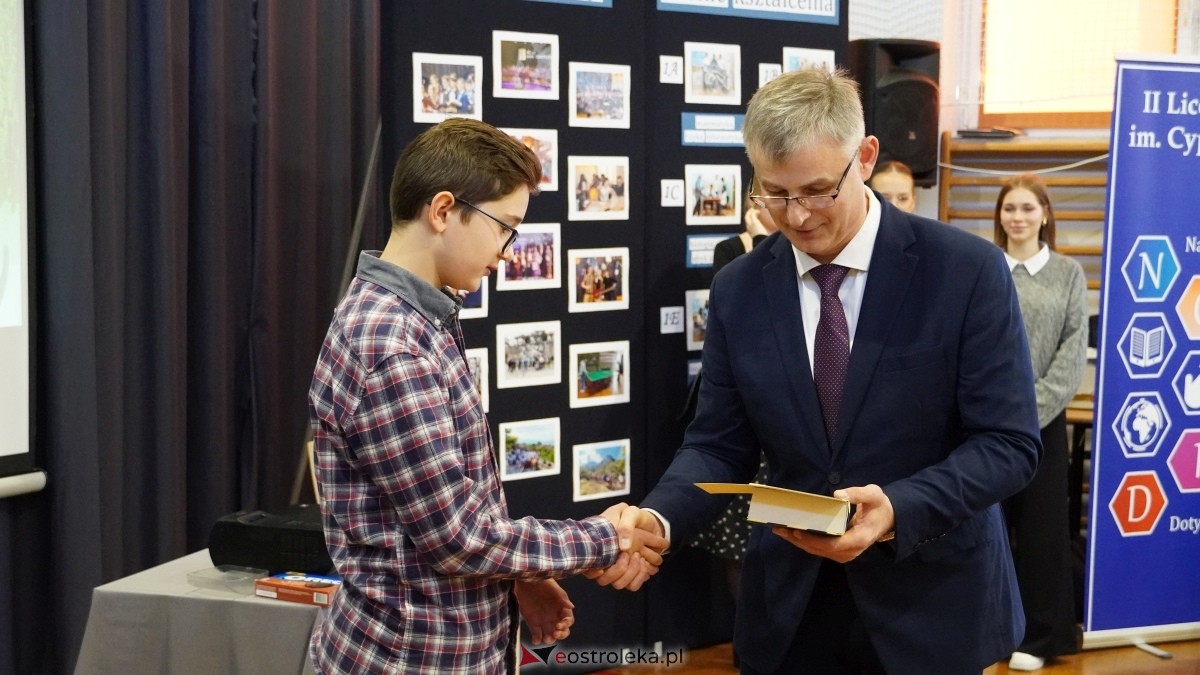 Konkurs wiedzy humanistycznej Kulturalny przekładaniec w II LO [03.04.2025] - zdjęcie #26 - eOstroleka.pl