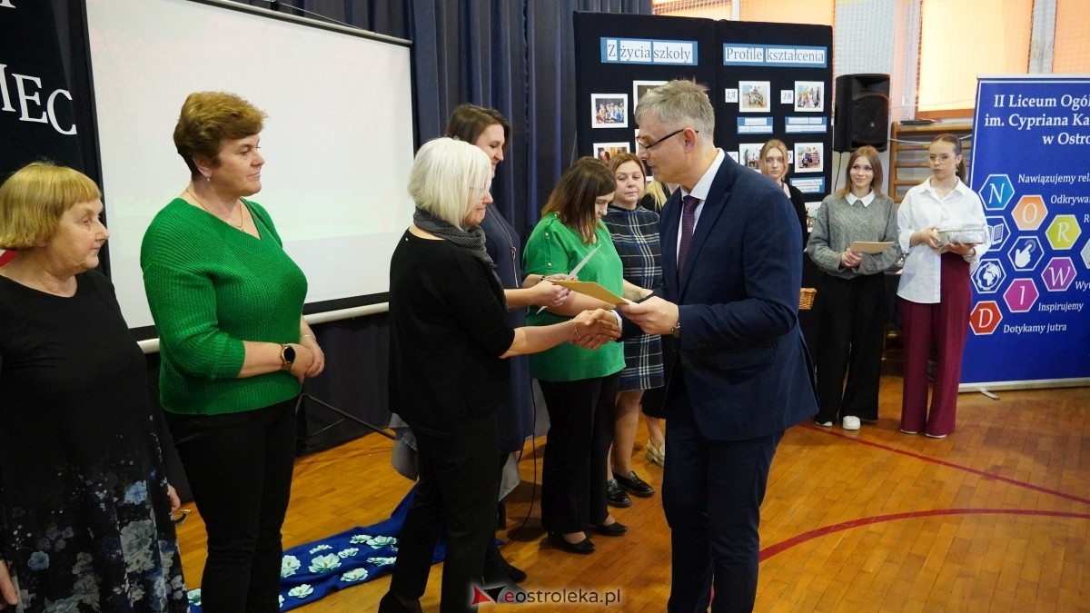 Konkurs wiedzy humanistycznej Kulturalny przekładaniec w II LO [03.04.2025] - zdjęcie #13 - eOstroleka.pl