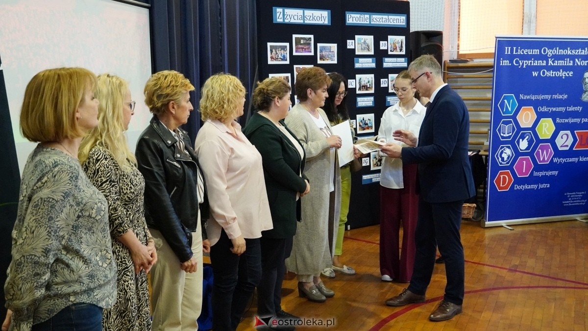 Konkurs wiedzy humanistycznej Kulturalny przekładaniec w II LO [03.04.2025] - zdjęcie #7 - eOstroleka.pl