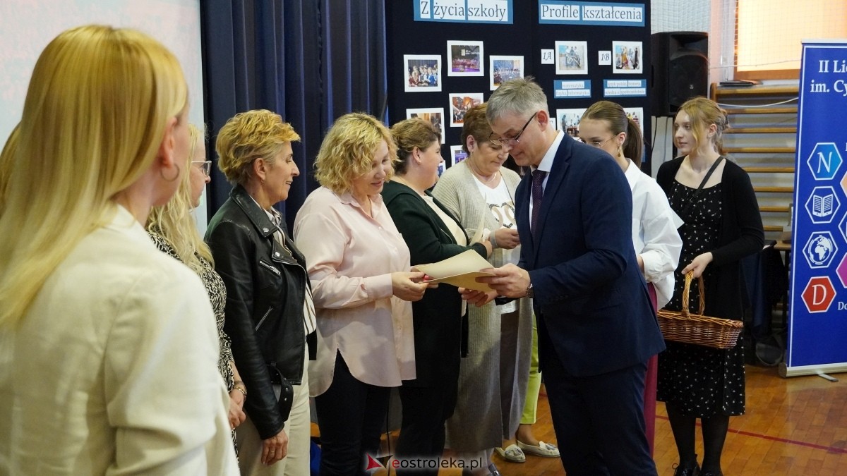 Konkurs wiedzy humanistycznej Kulturalny przekładaniec w II LO [03.04.2025] - zdjęcie #6 - eOstroleka.pl