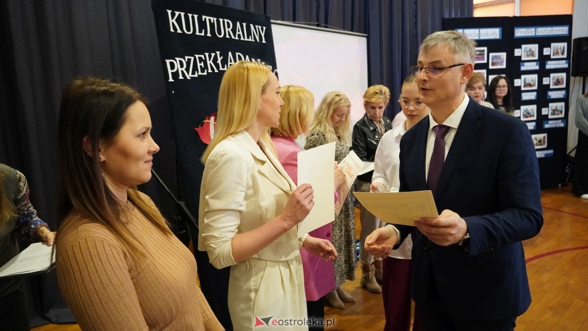 Konkurs wiedzy humanistycznej Kulturalny przekładaniec w II LO [03.04.2025] - zdjęcie #2 - eOstroleka.pl