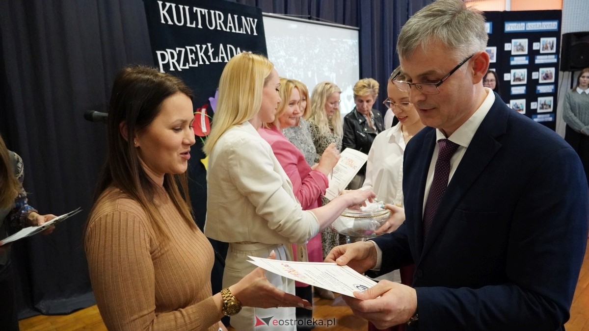 Konkurs wiedzy humanistycznej Kulturalny przekładaniec w II LO [03.04.2025] - zdjęcie #1 - eOstroleka.pl