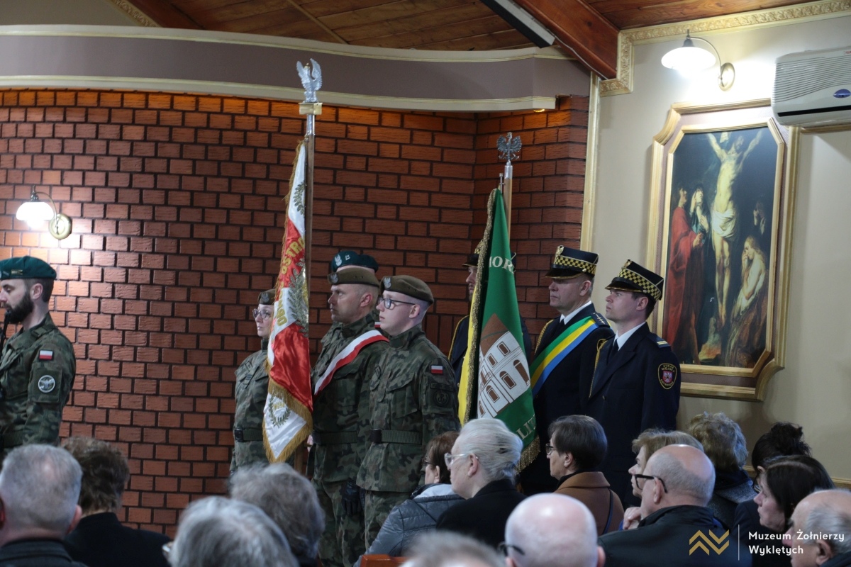 Ostatnia droga śp. ppor Jana Olecha [04.04.2025] - zdjęcie #5 - eOstroleka.pl