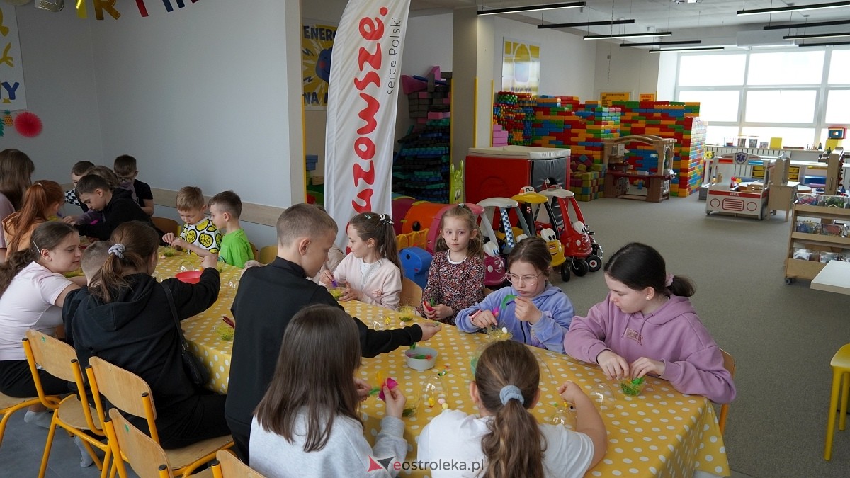 Warsztaty wielkanocne dla najmłodszych w Ostrołęce [05.04.2025] - zdjęcie #17 - eOstroleka.pl