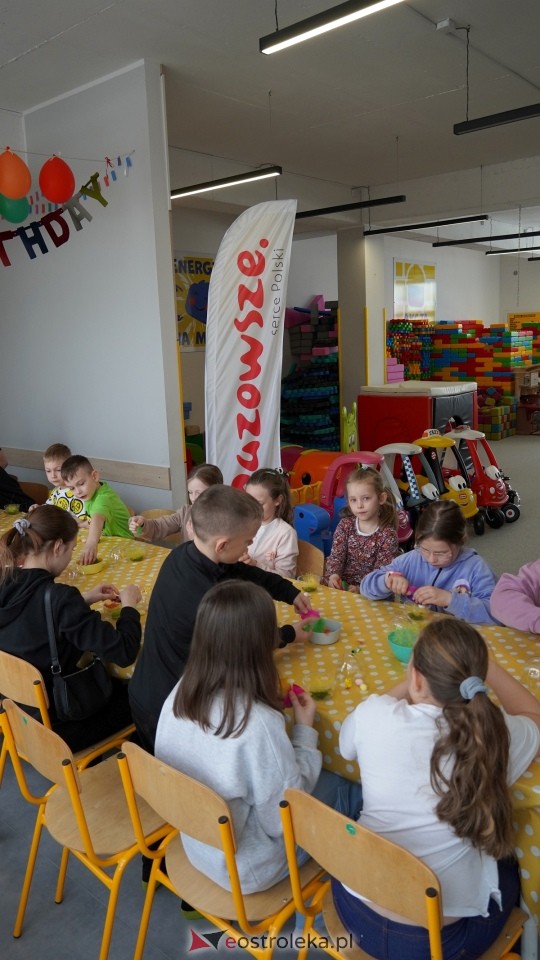 Warsztaty wielkanocne dla najmłodszych w Ostrołęce [05.04.2025] - zdjęcie #14 - eOstroleka.pl