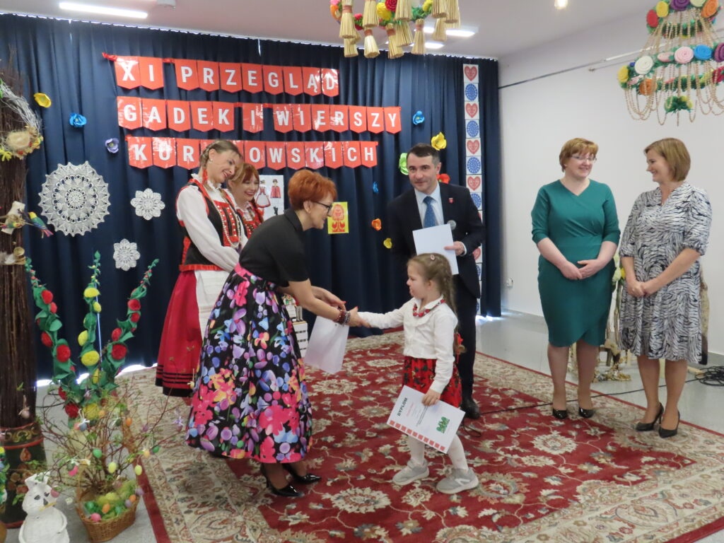 Przegląd Gadek Kurpiowskich w Olszewie-Borkach, fot. Gminna Biblioteka Publiczna - zdjęcie #12 - eOstroleka.pl