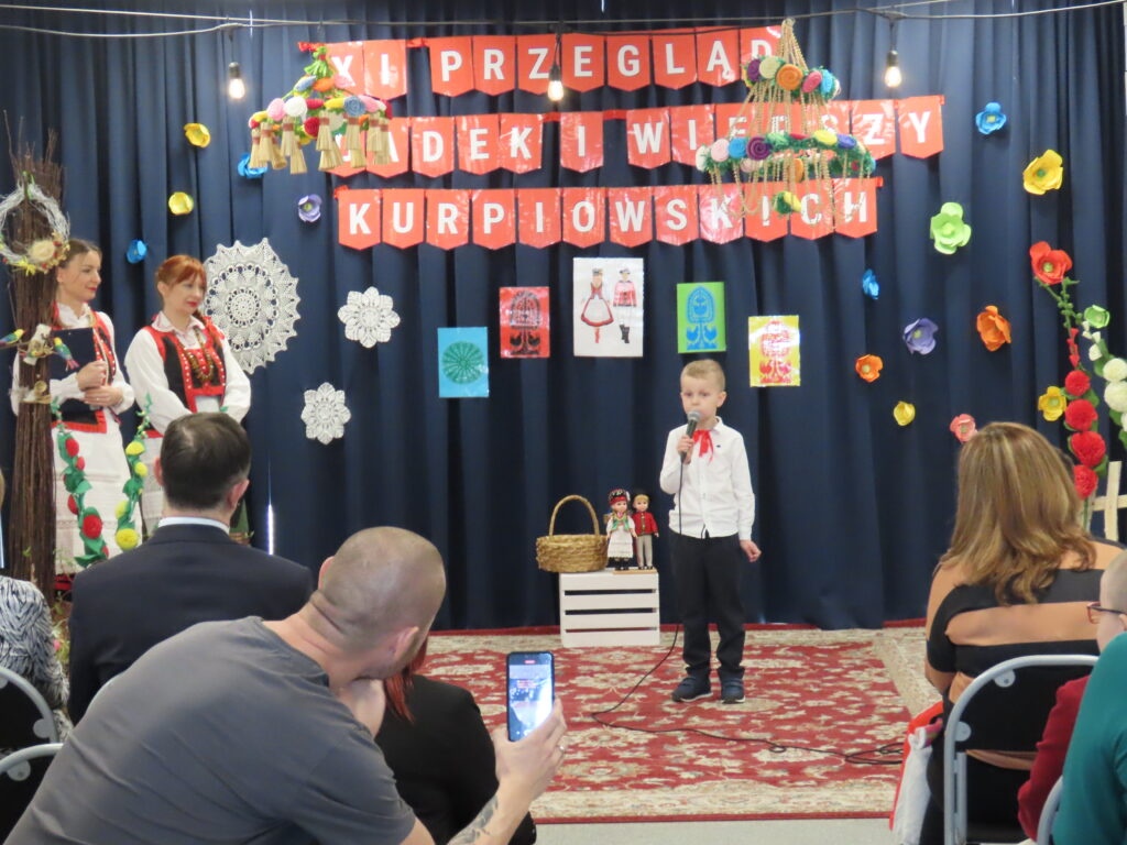 Przegląd Gadek Kurpiowskich w Olszewie-Borkach, fot. Gminna Biblioteka Publiczna - zdjęcie #4 - eOstroleka.pl