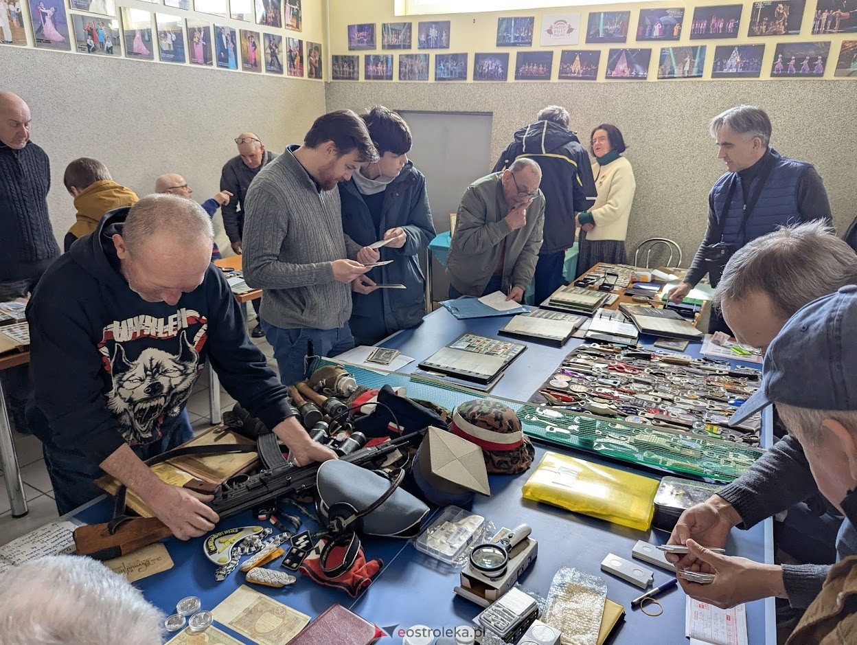 Giełda kolekcjonerska w Klubie Lokator [05.04.2025] - zdjęcie #1 - eOstroleka.pl
