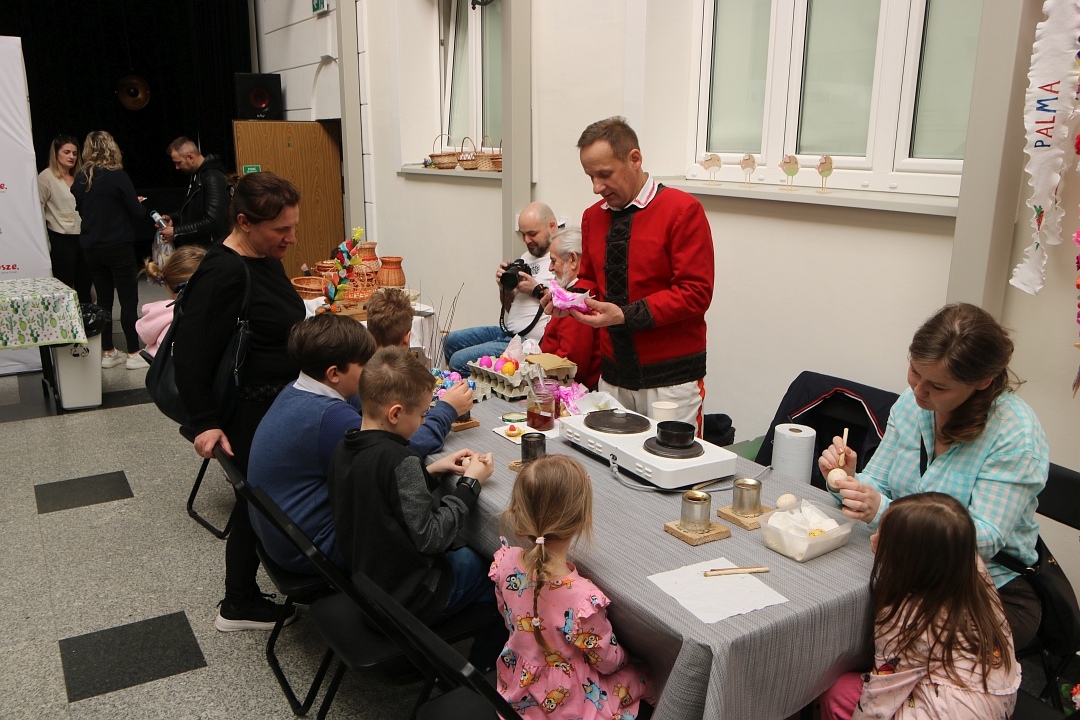 Idą Święta Żelgejnocy [06.04.25] - zdjęcie #13 - eOstroleka.pl