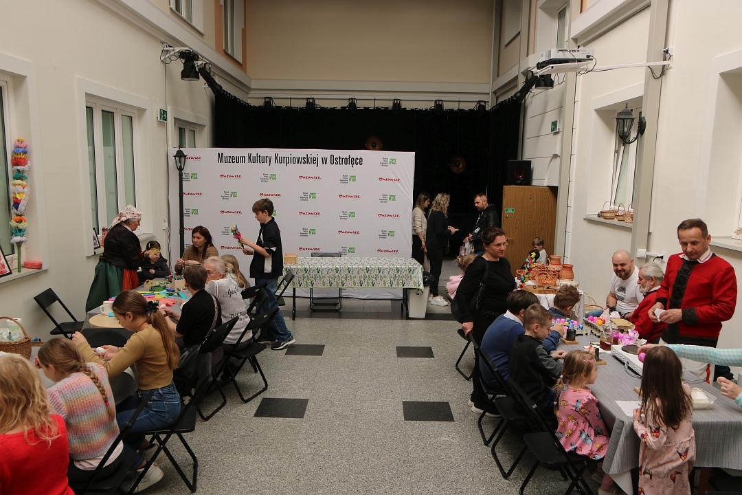 Idą Święta Żelgejnocy [06.04.25] - zdjęcie #11 - eOstroleka.pl