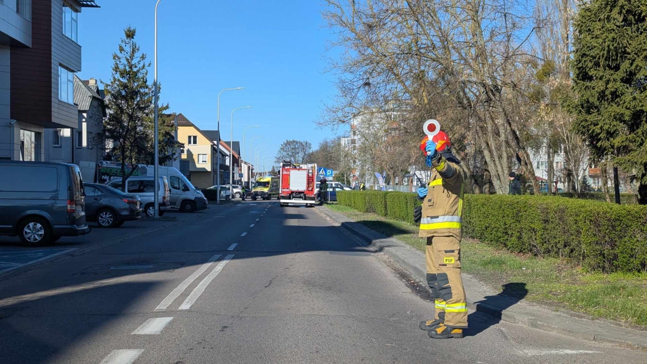 Wypadek przy Piłsudskiego [7.04.2025] - zdjęcie #5 - eOstroleka.pl