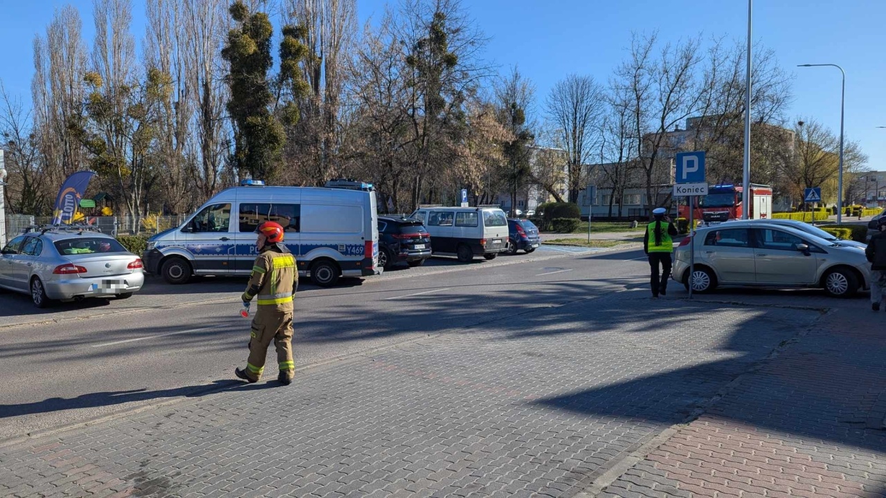 Wypadek przy Piłsudskiego [7.04.2025] - zdjęcie #3 - eOstroleka.pl