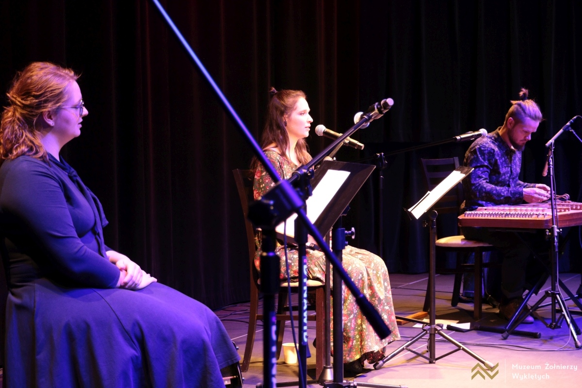 Koncert Kapeli Feadków w Muzeum Żołnierzy Wyklętych w Ostrołęce [05.04.2025] - zdjęcie #23 - eOstroleka.pl