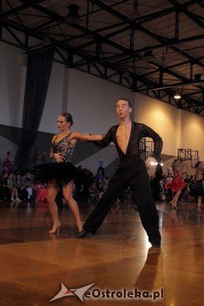 XXVII Ogólnopolski Turniej Tańca Towarzyskiego O Złotą Podwiązkę (17.09.2011) - zdjęcie #40 - eOstroleka.pl