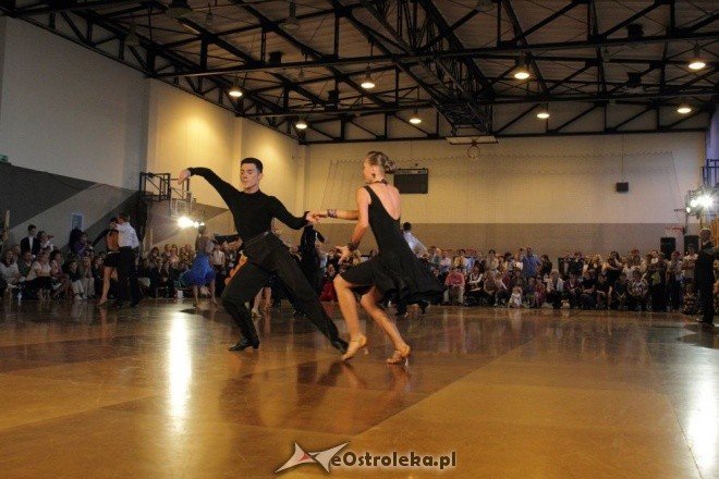 XXVII Ogólnopolski Turniej Tańca Towarzyskiego O Złotą Podwiązkę (17.09.2011) - zdjęcie #39 - eOstroleka.pl