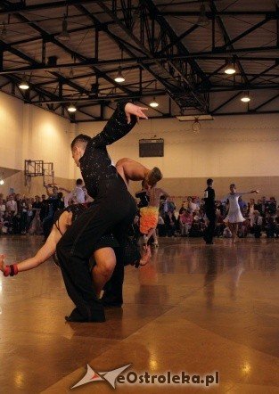 XXVII Ogólnopolski Turniej Tańca Towarzyskiego O Złotą Podwiązkę (17.09.2011) - zdjęcie #32 - eOstroleka.pl