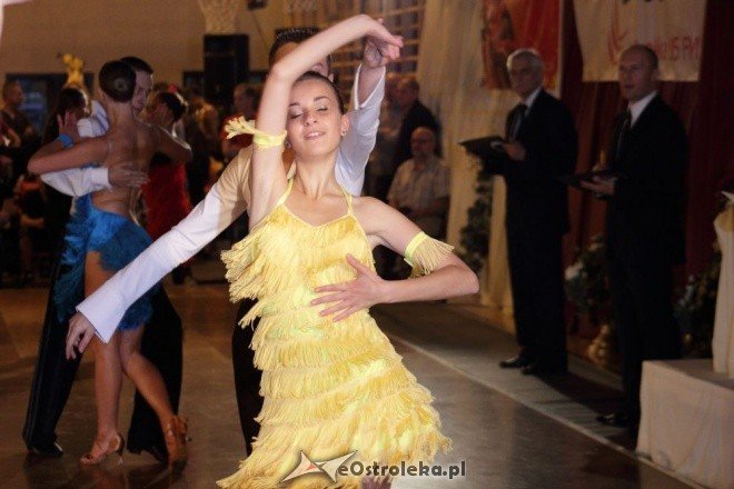 XXVII Ogólnopolski Turniej Tańca Towarzyskiego O Złotą Podwiązkę (17.09.2011) - zdjęcie #10 - eOstroleka.pl