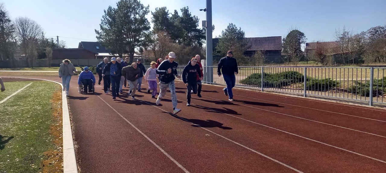 Obchody Światowego Dnia Świadomości Autyzmu w Baranowie [02.04.2025] - zdjęcie #74 - eOstroleka.pl