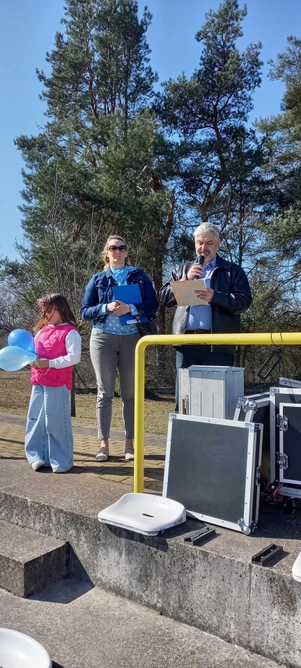 Obchody Światowego Dnia Świadomości Autyzmu w Baranowie [02.04.2025] - zdjęcie #72 - eOstroleka.pl