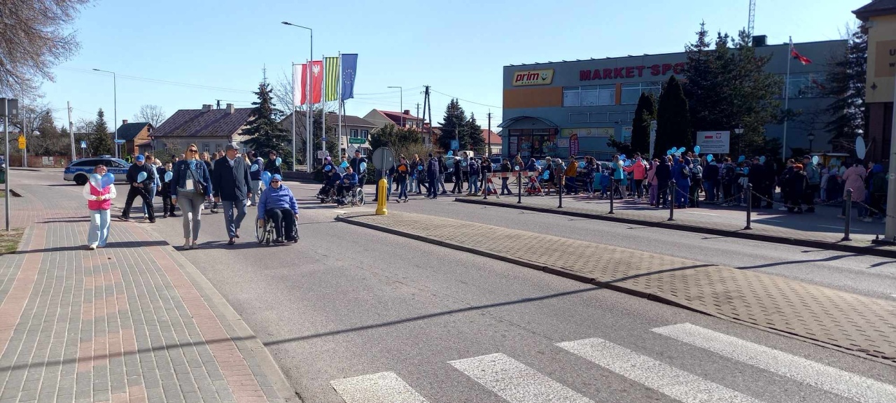 Obchody Światowego Dnia Świadomości Autyzmu w Baranowie [02.04.2025] - zdjęcie #51 - eOstroleka.pl