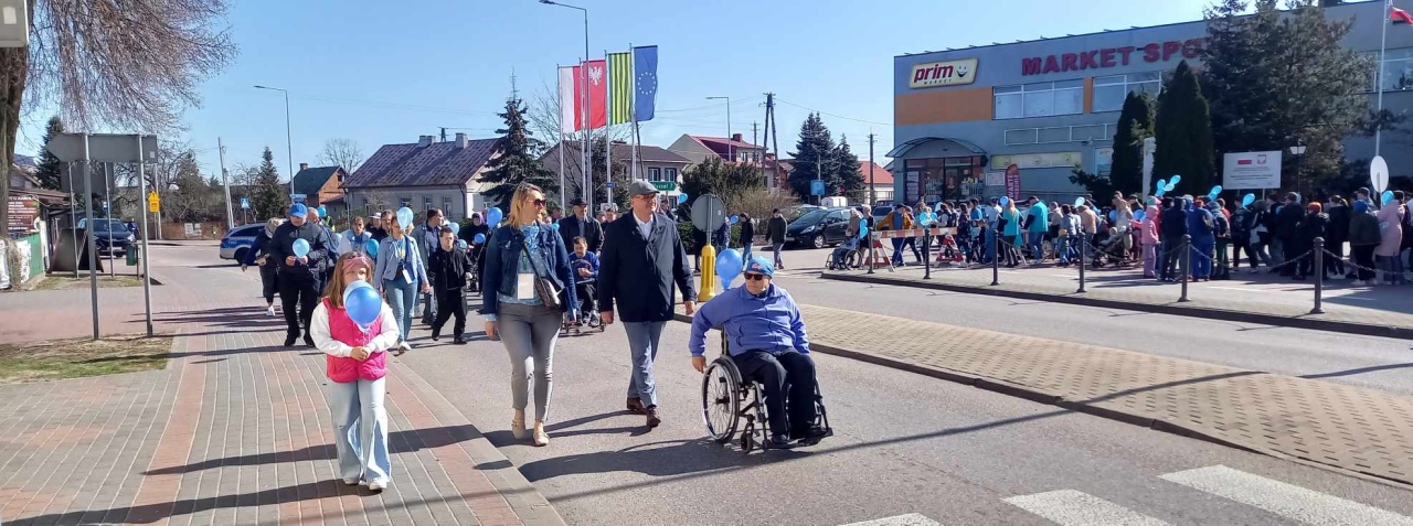Obchody Światowego Dnia Świadomości Autyzmu w Baranowie [02.04.2025] - zdjęcie #45 - eOstroleka.pl