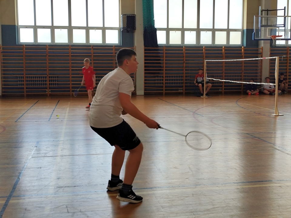 Mistrzostwa Troszyna w Badmintonie [06.04.2025] - zdjęcie #16 - eOstroleka.pl