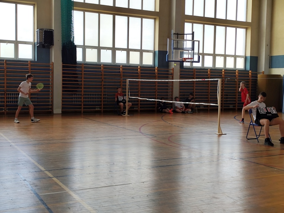 Mistrzostwa Troszyna w Badmintonie [06.04.2025] - zdjęcie #15 - eOstroleka.pl