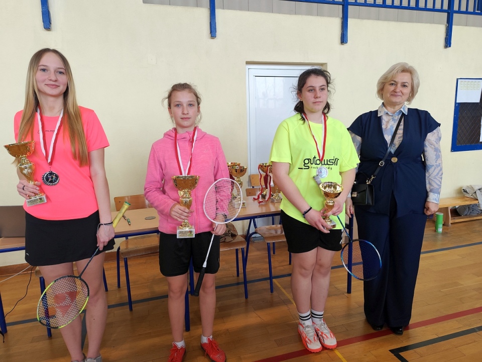 Mistrzostwa Troszyna w Badmintonie [06.04.2025] - zdjęcie #8 - eOstroleka.pl