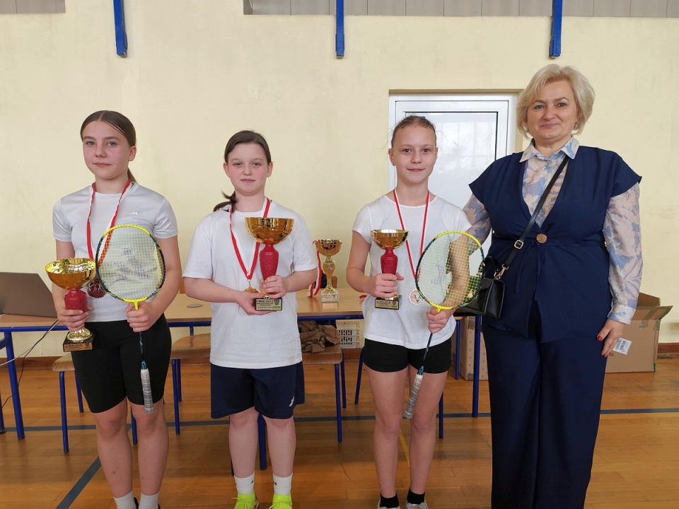 Mistrzostwa Troszyna w Badmintonie [06.04.2025] - zdjęcie #5 - eOstroleka.pl